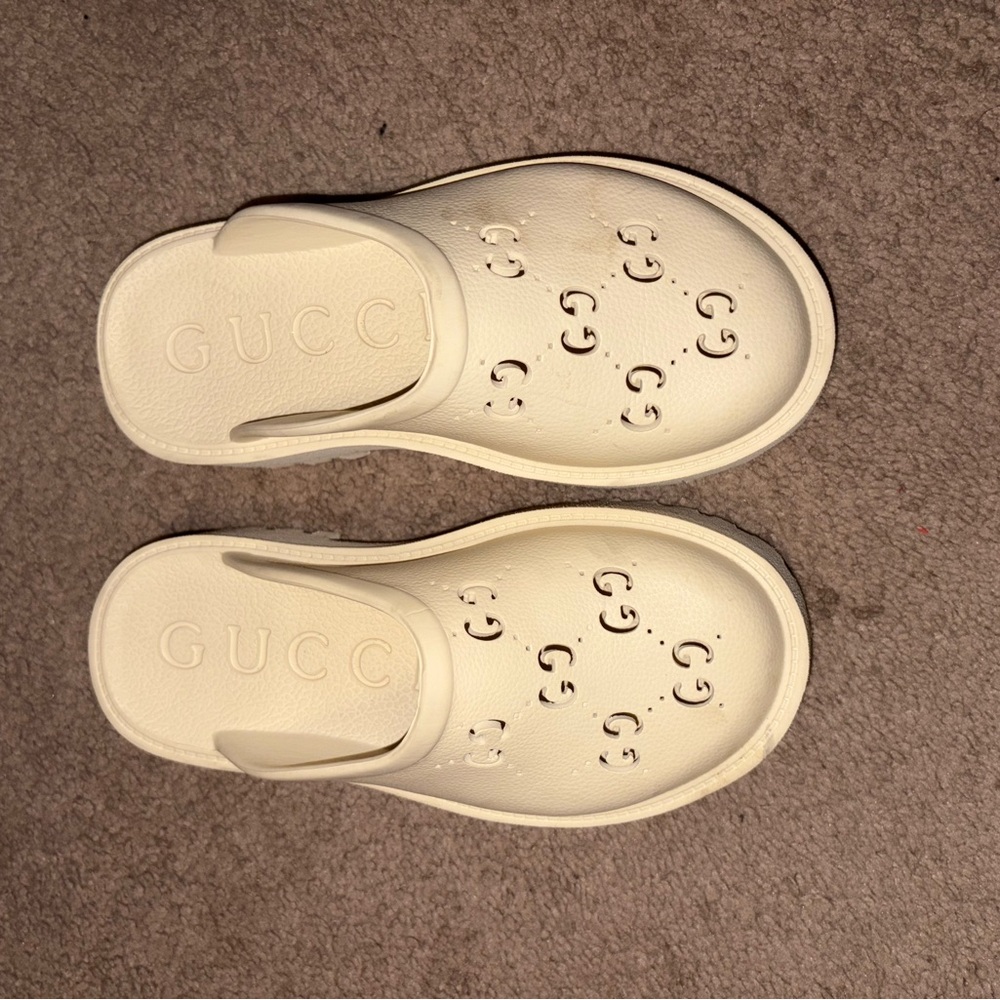 Gucci Cream Slippers with Perforated Design